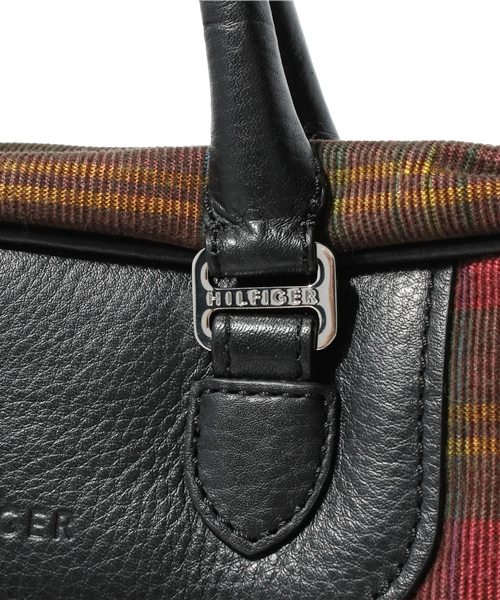 TOMMY HILFIGER(トミーヒルフィガー)の「YATES II SMALL BRIEFCASE(ビジネスバッグ・メンズ・レッド・FREE)」の8枚目の写真