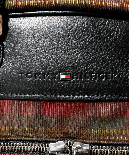 TOMMY HILFIGER(トミーヒルフィガー)の「YATES II SMALL BRIEFCASE(ビジネスバッグ・メンズ・レッド・FREE)」の5枚目の写真