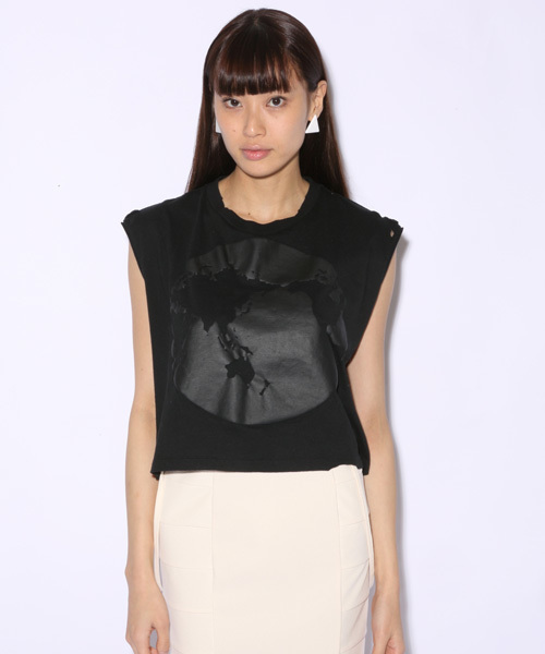 i（アイ）の「【i】　月　地球　ショートT（Tシャツ/カットソー・レディース・ホワイト/ブラック・ﾌﾘ-）」の2枚目の写真