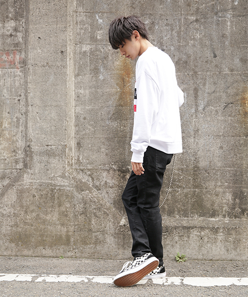 kutir（クティール）の「SLIM LONG PANTS / ストレッチデニムスリムスキニーパンツ（デニムパンツ・メンズ・ブラック/ワンウォッシュ・LARGE/SMALL/MEDIUM）」の5枚目の写真