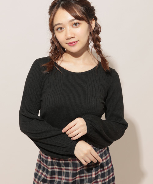 apres jour（アプレジュール）の「袖ボリュームワイドリブトップス【ZOZOTOWN限定アイテム】（ニット/セーター・レディース・ブラック/ベージュ/オフホワイト/ボルドー/スモークピンク・フリー）」の4枚目の写真