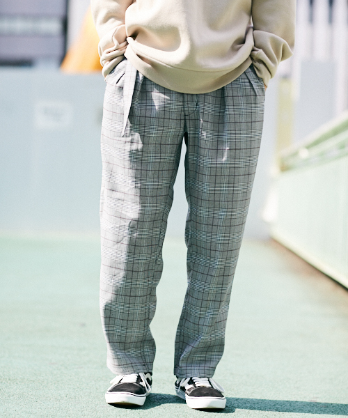 kutir(クティール)の「belted wide PT / ベルト付チェックワイドストレートパンツ(その他パンツ・メンズ・ベージュ系その他/ブラック/グレー系その他/ブラウン系その他/グリーン系その他/グレー系その他3/ベージュ系その他2/グレー系その他2・SMALL/MEDIUM/LARGE)」の3枚目の写真