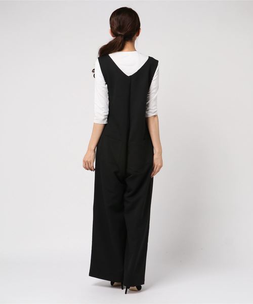 LBC（エルビーシー）の「TR前ボタンサロペット（サロペット/オーバーオール・レディース・ブラック/ベージュ・M）」の3枚目の写真