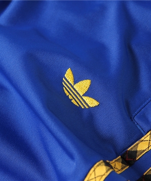 adidas Originals（アディダスオリジナルス）の「アディダス タータン