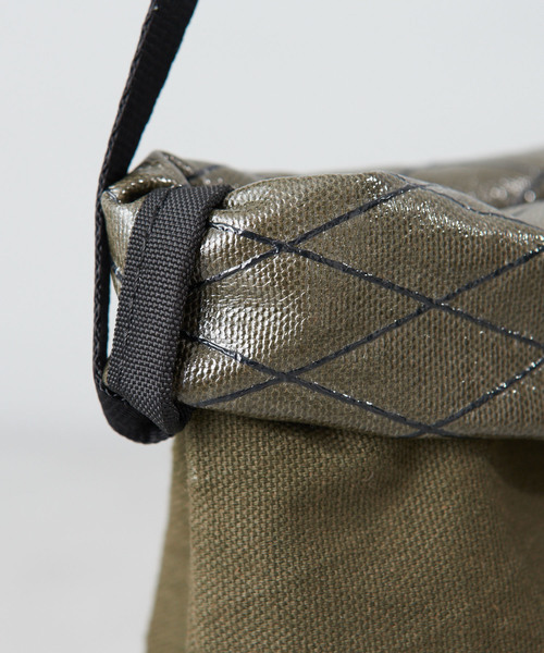 BURLAP OUTFITTER(バーラップアウトフィッター)の「【バーラップアウトフィッター】巾着ポシェット【WEB限定】(ショルダーバッグ・レディース・ホワイト/ブラック/オリーブ・FREE)」の10枚目の写真