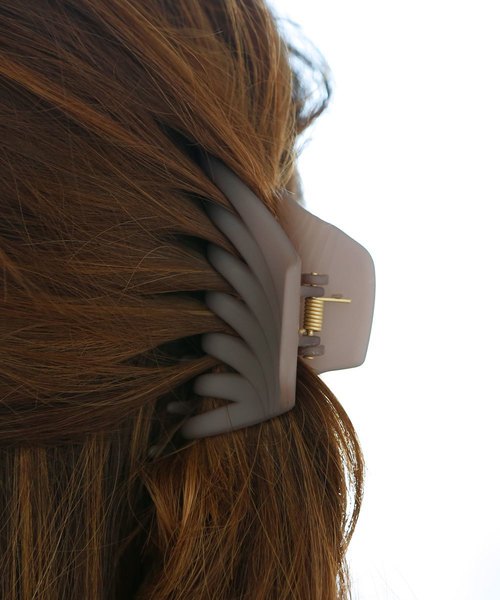 colleca la（コレカラ）の「マットシアーバンスクリップ（バレッタ/ヘアクリップ・レディース・ブラウン/グレー・ﾌﾘ-）」の9枚目の写真