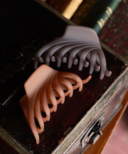 colleca la（コレカラ）の「マットシアーバンスクリップ（バレッタ/ヘアクリップ・レディース・ブラウン/グレー・ﾌﾘ-）」の8枚目の写真