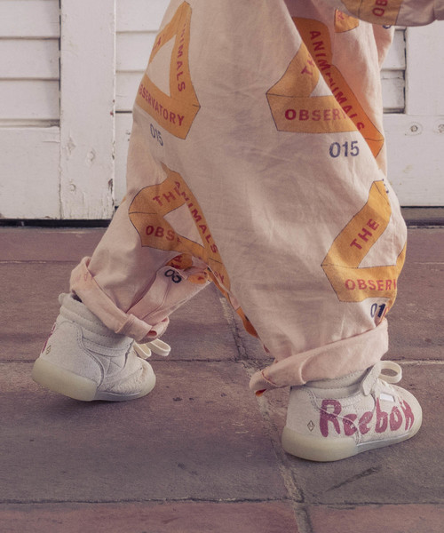 Reebok(リーボック)の「【Reebok CLASSIC×The Animals Observatory】フリースタイル グラフィック TAO x Reebok(スニーカー・キッズ・ナチュラル・12cm/15.0cm/16.0cm/14.0cm/13.0cm)」の1枚目の写真