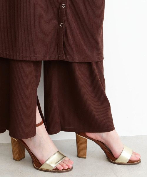 N.(N. Natural Beauty Basic)(エヌエヌナチュラルビューティーベーシック)の「ヒールカップサンダル(サンダル・レディース・ブラック系その他/ホワイト系その他/シルバー系その他/ゴールド系その他・LARGE/MEDIUM/SMALL)」の4枚目の写真