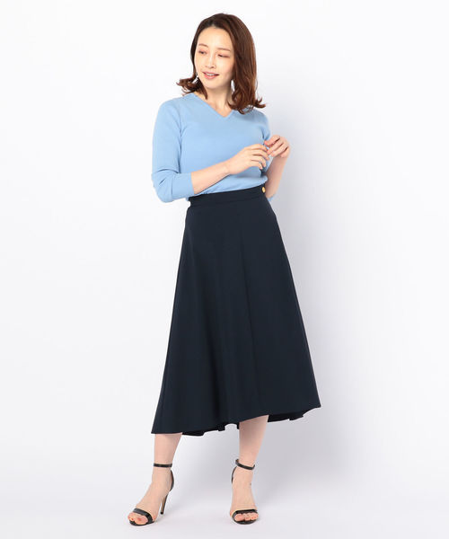 NOLLEY’S Sophi（ノーリーズソフィ）の「サラサラバックスリットスカート（スカート・レディース・ネイビー/ラベンダー/ベージュ・38/34/36）」の4枚目の写真