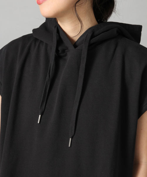 LOWRYS FARM（ローリーズファーム）の「フードフレンチスリーブ　837706（Tシャツ/カットソー・レディース・パープル/オフホワイト/ブラック/ベージュ・FREE）」の7枚目の写真