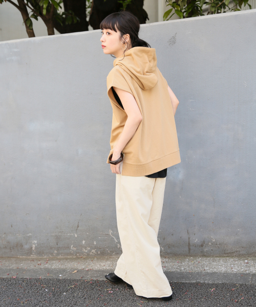 LOWRYS FARM（ローリーズファーム）の「フードフレンチスリーブ　837706（Tシャツ/カットソー・レディース・パープル/オフホワイト/ブラック/ベージュ・FREE）」の14枚目の写真