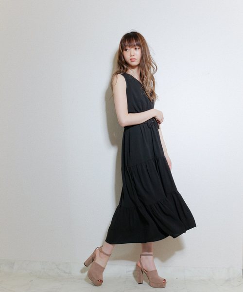 LIPSERVICE（リップサービス）の「コルセットベルトSETティアードロングワンピース（ワンピース・レディース・ベージュ/ブラック/その他1・S/M）」の4枚目の写真