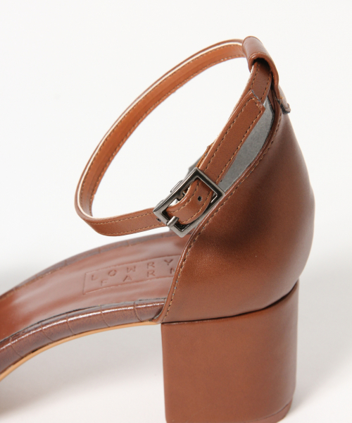 LOWRYS FARM（ローリーズファーム）の「セパレートヒールパンプス　846775（パンプス・レディース・ブラック/ブラウン・MEDIUM/LARGE）」の6枚目の写真