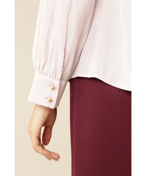 NATURAL BEAUTY BASIC（ナチュラルビューティーベーシック）の「ヴィンテージサテンギャザーブラウス（シャツ/ブラウス・レディース・ネイビー/オフホワイト/ピンク/ピンク系その他5・SMALL/MEDIUM）」の15枚目の写真