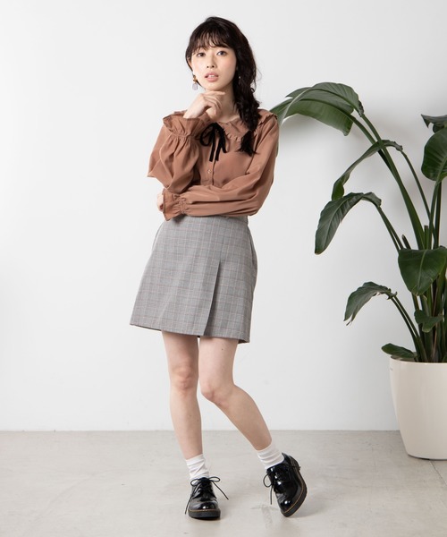 WEGO（ウィゴー）の「WEGO/ベロアリボンフリルブラウス（シャツ/ブラウス・レディース・ホワイト/ライトブラウン・FREE）」の8枚目の写真