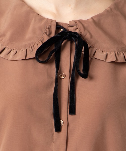 WEGO（ウィゴー）の「WEGO/ベロアリボンフリルブラウス（シャツ/ブラウス・レディース・ホワイト/ライトブラウン・FREE）」の13枚目の写真