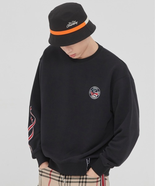 ROMANTIC CROWN(ロマンティッククラウン)の「『ROMANTIC CROWN』CEREMONY TAPE SWEAT SHIRT / ロマンティッククラウン セレモニー テープ スウェットシャツ(スウェット・メンズ・アイボリー/グレー/ブラック・LARGE/SMALL/X-LARGE/MEDIUM)」の6枚目の写真