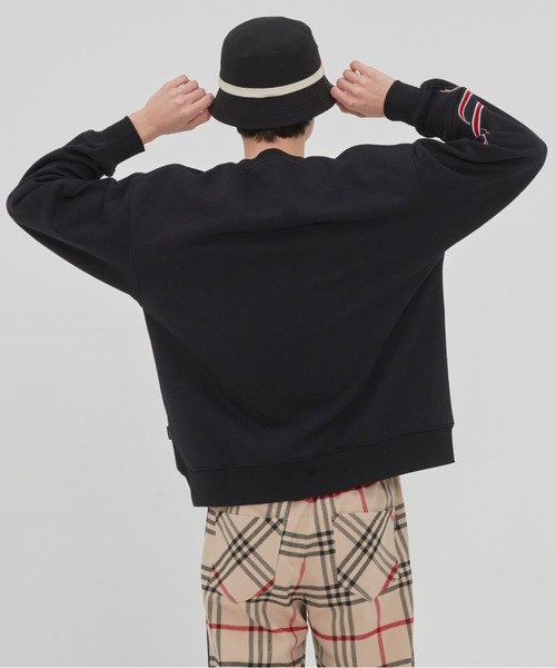 ROMANTIC CROWN(ロマンティッククラウン)の「『ROMANTIC CROWN』CEREMONY TAPE SWEAT SHIRT / ロマンティッククラウン セレモニー テープ スウェットシャツ(スウェット・メンズ・アイボリー/グレー/ブラック・LARGE/SMALL/X-LARGE/MEDIUM)」の7枚目の写真