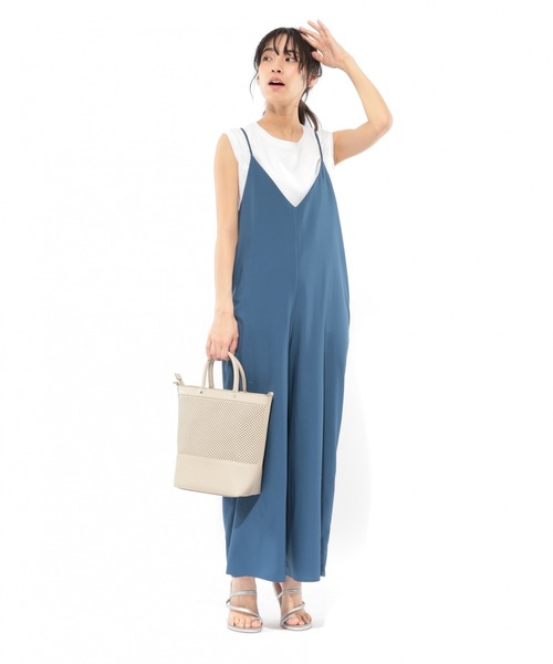 LAKOLE（ラコレ）の「エアリーキャミサロペット / LAKOLE（サロペット/オーバーオール・レディース・ブラック/ブルー/ブラウン系その他・SMALL/MEDIUM）」の6枚目の写真