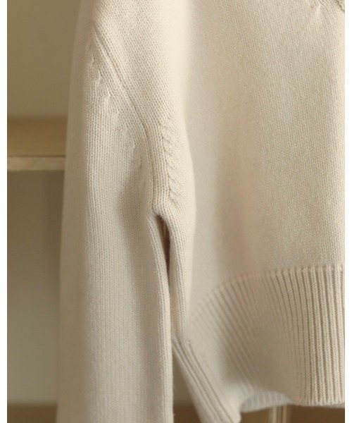 TODAYFUL（トゥデイフル）の「Vネックスーパーウールニット（ニット