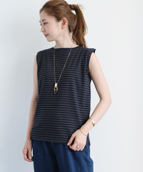 AMERICAN HOLIC（アメリカンホリック）の「ノースリーブ裾スリットカットプルオーバー1（Tシャツ/カットソー・レディース・オフホワイト/ピンク/ブルー系その他2/ブラック系その他4/グリーン/マルチ・M/L）」の4枚目の写真