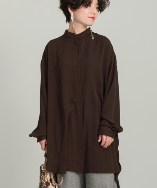 Ambre Neige（アンブルネージュ）の「バンドカラールーズチュニックシャツ／【WEB/EC限商品定商品】（シャツ/ブラウス・レディース・ダークブラウン/オフホワイト・FREE）」の7枚目の写真