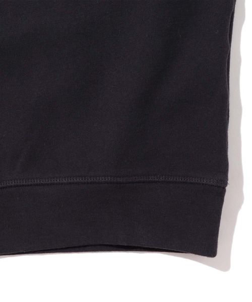Levi's（リーバイス）の「Levi's/リーバイス STANDARD クルーネックスウェット CAVIAR（スウェット・レディース・ブラック・M/S/XS）」の7枚目の写真