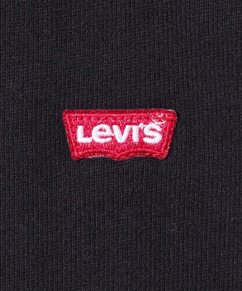 Levi's（リーバイス）の「Levi's/リーバイス STANDARD クルーネックスウェット CAVIAR（スウェット・レディース・ブラック・M/S/XS）」の5枚目の写真