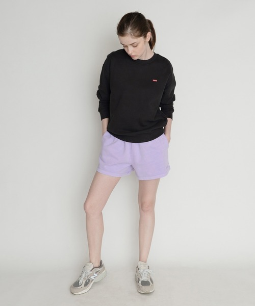 Levi's（リーバイス）の「Levi's/リーバイス STANDARD クルーネックスウェット CAVIAR（スウェット・レディース・ブラック・M/S/XS）」の11枚目の写真