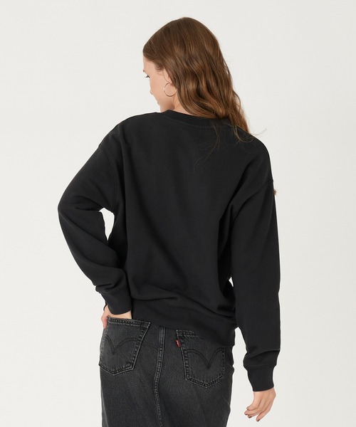 Levi's（リーバイス）の「Levi's/リーバイス STANDARD クルーネックスウェット CAVIAR（スウェット・レディース・ブラック・M/S/XS）」の20枚目の写真