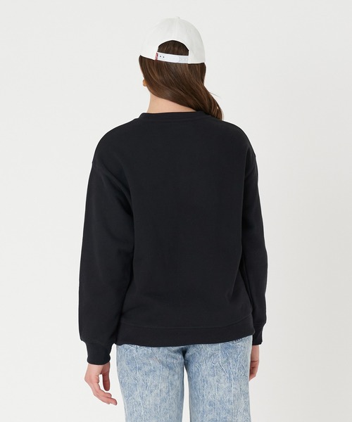 Levi's（リーバイス）の「Levi's/リーバイス STANDARD クルーネックスウェット CAVIAR（スウェット・レディース・ブラック・M/S/XS）」の14枚目の写真