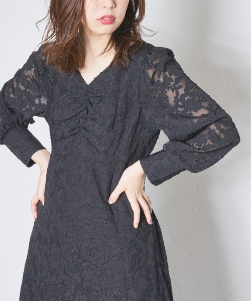 natural couture（ナチュラルクチュール）の「シアージャガード胸くしゅレディワンピース（ワンピース・レディース・アイボリー/ブラック/ピンク・FREE）」の9枚目の写真