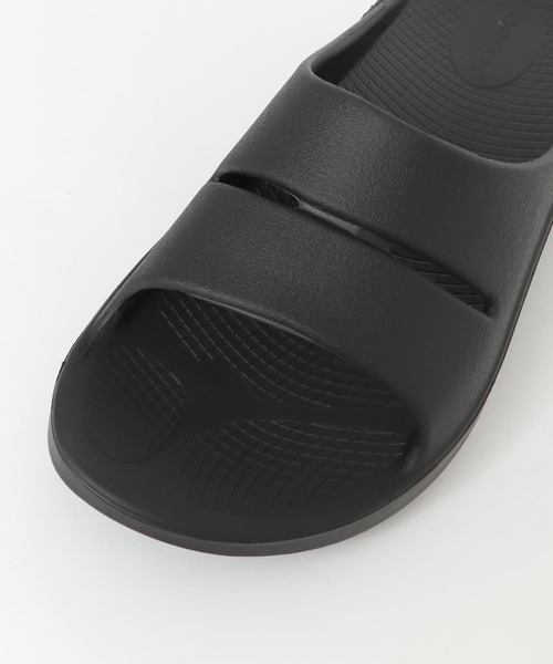 OOFOS（ウーフォス）の「OOFOS　Ooahh（サンダル・メンズ・ブラック/ブラウン・8/9/7）」の11枚目の写真