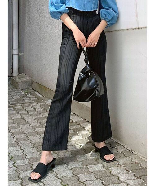 EMODA（エモダ）の「ウェーブテクスチャーハイウエストパンツ（その他パンツ・レディース・ブラック/その他/その他1・SMALL/MEDIUM）」の2枚目の写真