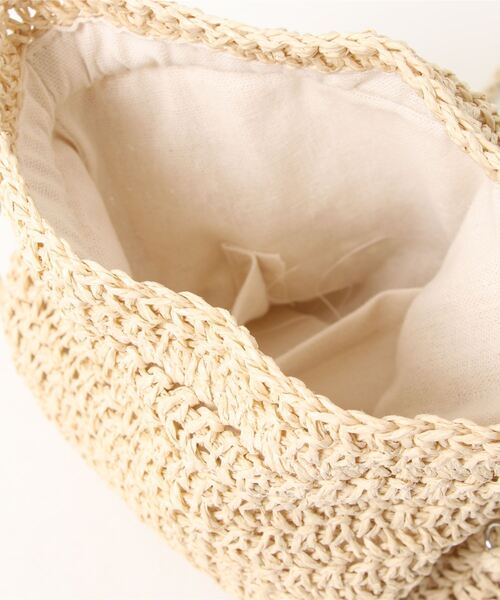 KOBE LETTUCE(コウベレタス)の「ウッドハンドル巾着ショルダーバッグ(ショルダーバッグ・レディース・グリーン/グレイッシュベージュ/ピンク/ライトベージュ・FREE)」の8枚目の写真