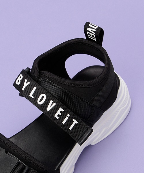 by LOVEiT（バイラビット）の「ロゴスポーツサンダル（サンダル・キッズ・ブラック/オフホワイト・21cm/22cm/23cm/24cm）」の8枚目の写真