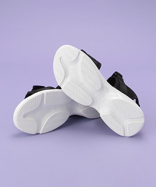 by LOVEiT（バイラビット）の「ロゴスポーツサンダル（サンダル・キッズ・ブラック/オフホワイト・21cm/22cm/23cm/24cm）」の10枚目の写真