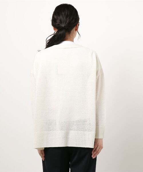 IENA(イエナ)の「麻混テープヤーン Vネックカーディガン◆(ニット/セーター・レディース・ホワイト/ベージュ/ネイビー・FREE)」の12枚目の写真