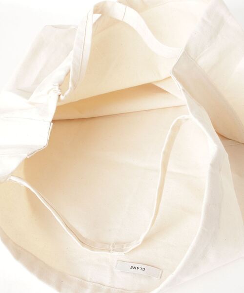 CLANE（クラネ）の「5th SHOPPER BAG（ショルダーバッグ・レディース・アイボリー・FREE）」の4枚目の写真