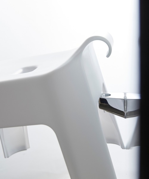 tower（タワー）の「tower（タワー）引っ掛け風呂椅子（バス/トイレグッズ・レディース・ホワイト/ブラック・ONE SIZE）」の21枚目の写真