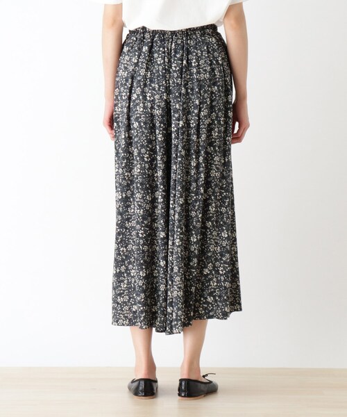 SHOO・LA・RUE（シューラルー）の「◆スカート見えサラサラガウチョパンツ（その他パンツ・レディース・チャコール/ネイビー系9・02/03）」の4枚目の写真