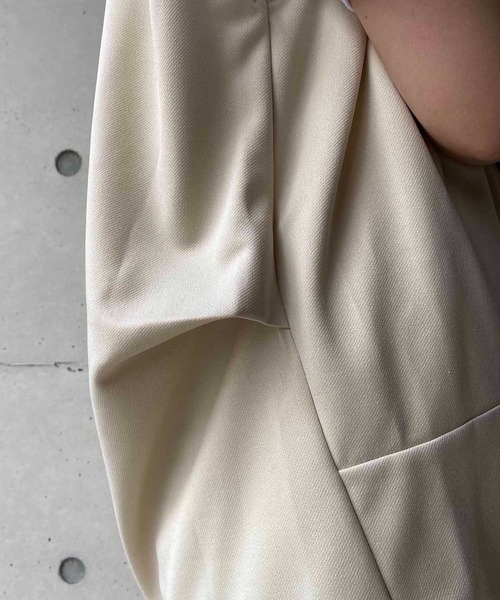 CAPRICIEUX LE'MAGE（カプリシューレマージュ）の「深Vネックベスト（ベスト・レディース・ブラック/アイボリー・FREE）」の10枚目の写真