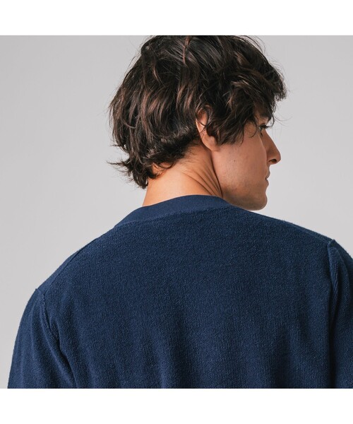 LACOSTE（ラコステ）の「リバースルックパイル地クルーネックセーター（ニット/セーター・メンズ・ホワイト/ベージュ/ネイビー・2/4/3/5）」の5枚目の写真