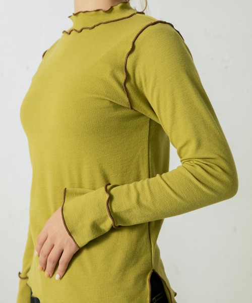 mikke（ミッケ）の「【吸水発熱素材】メロー配色ハイネックプルオーバー（Tシャツ/カットソー・レディース・オフホワイト/ネイビー/ブルー/グリーン・FREE）」の11枚目の写真