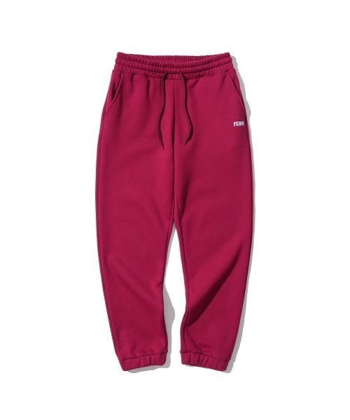 FCMM（エフシーエムエム）の「CLUB ESSENTIAL SWEAT PANTS