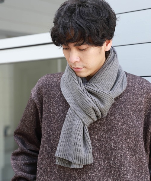 LAKOLE(ラコレ)の「【UNISEX】リブニットマフラー / 955984(マフラー・レディース・ベージュ/グレー/オフホワイト/オレンジ/グリーン/ダークブルー・FREE)」の3枚目の写真