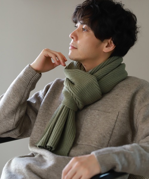 LAKOLE(ラコレ)の「【UNISEX】リブニットマフラー / 955984(マフラー・レディース・ベージュ/グレー/オフホワイト/オレンジ/グリーン/ダークブルー・FREE)」の4枚目の写真