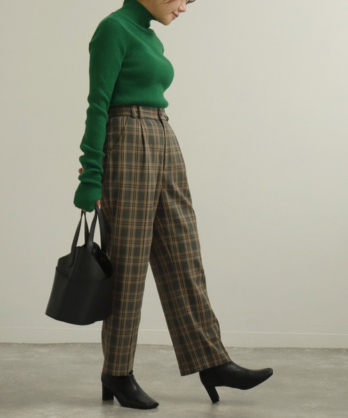 AULI（アウリィ）の「【低身長向けサイズ】チェックセミワイドパンツ（スラックス・レディース・イエロー/オレンジ/グリーン・S/XS/XXS）」の15枚目の写真