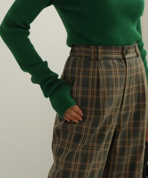 AULI（アウリィ）の「【低身長向けサイズ】チェックセミワイドパンツ（スラックス・レディース・イエロー/オレンジ/グリーン・S/XS/XXS）」の6枚目の写真